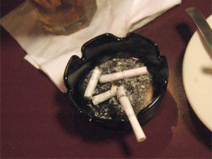 20060130163600-cenicero.jpg