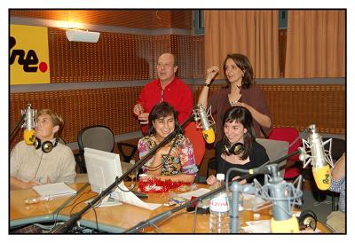 20070102182950-comiendolasuvas.jpg